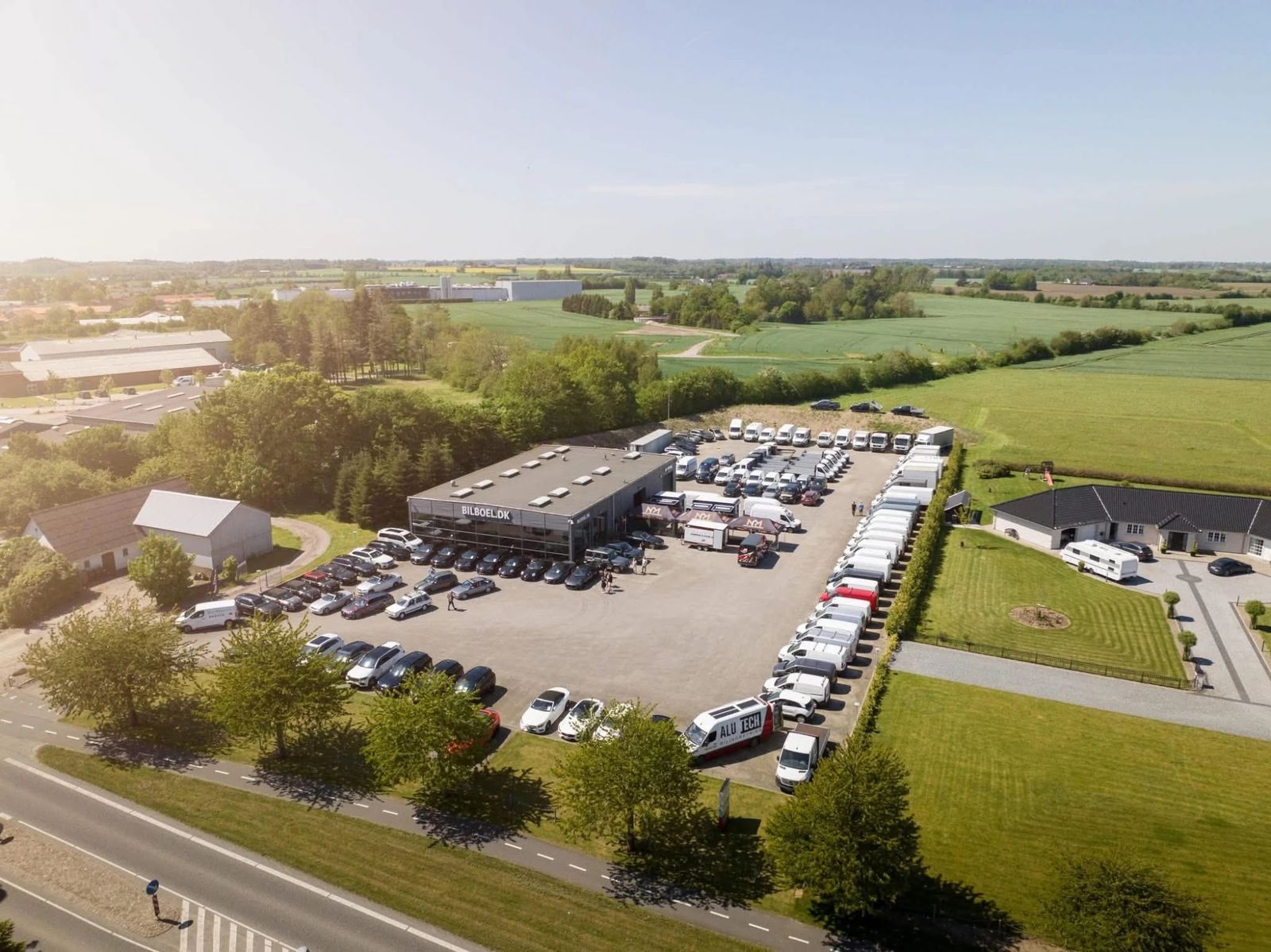 Bilboel showroom i Ørbæk