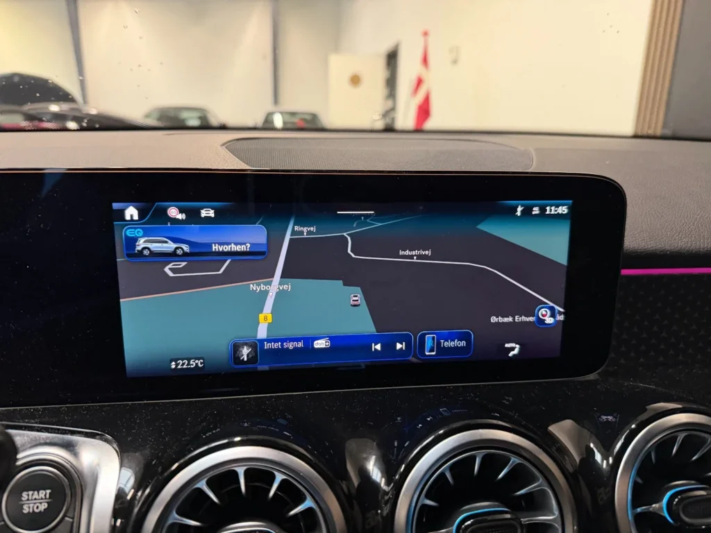 Mercedes EQB Navigation