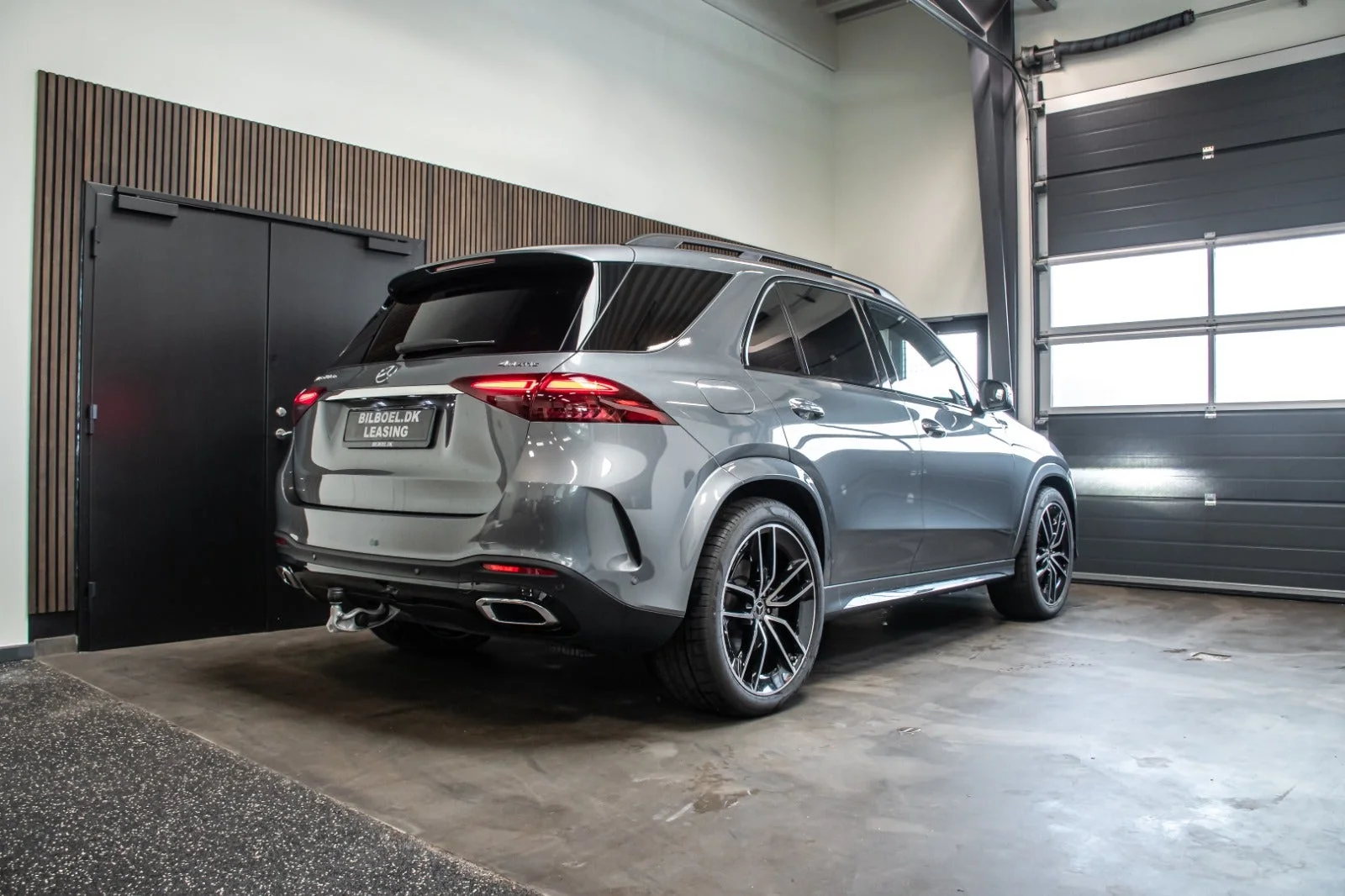 Mercedes GLE SUV Grå