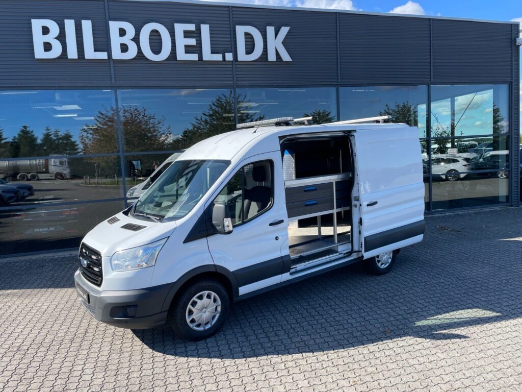 Ford Transit 350 L2 Van