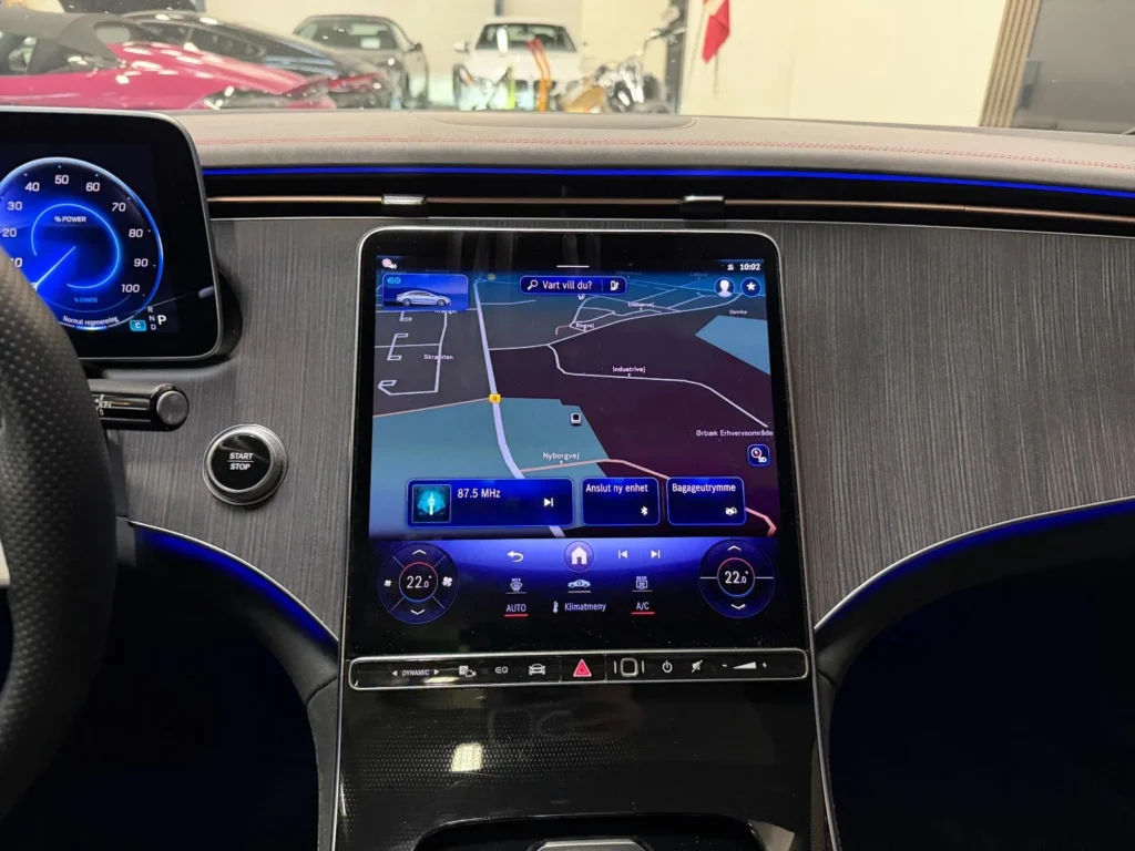 Mercedes eqe sedan navigation