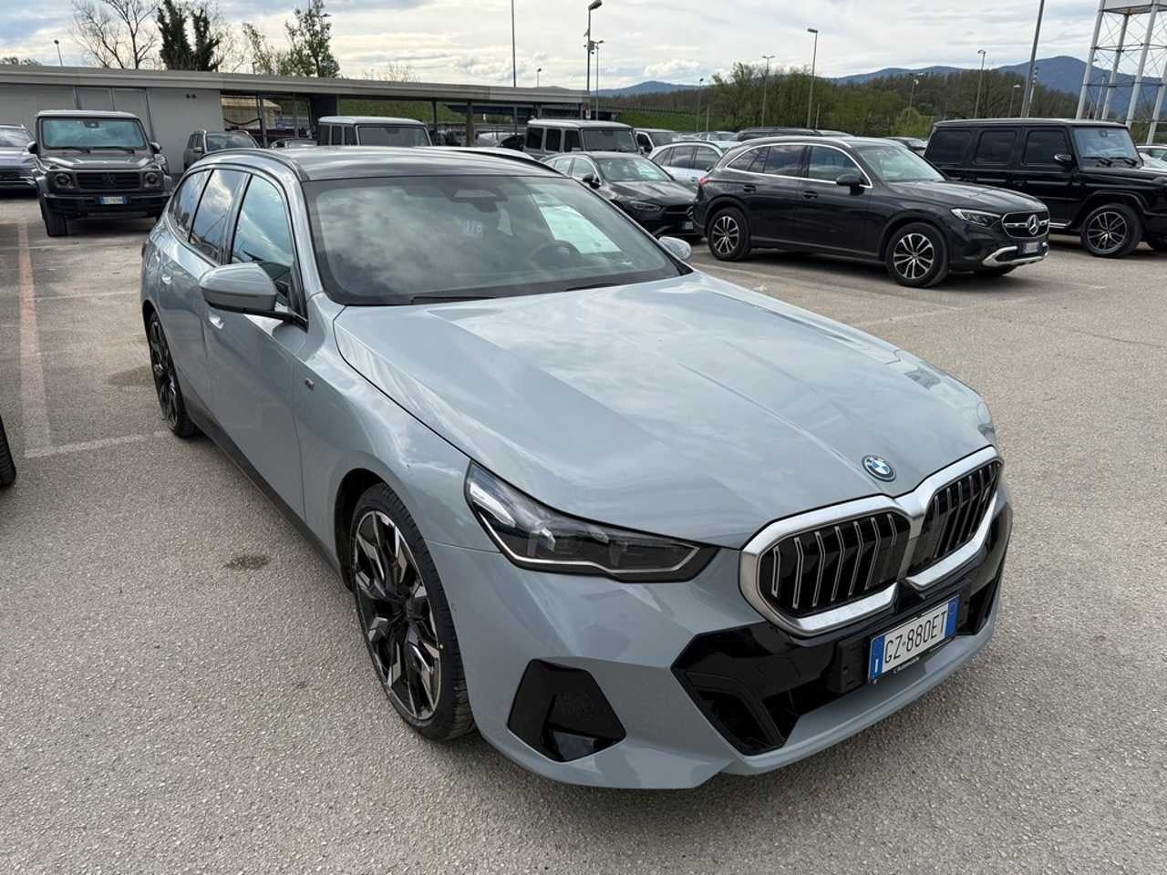 BMW i5