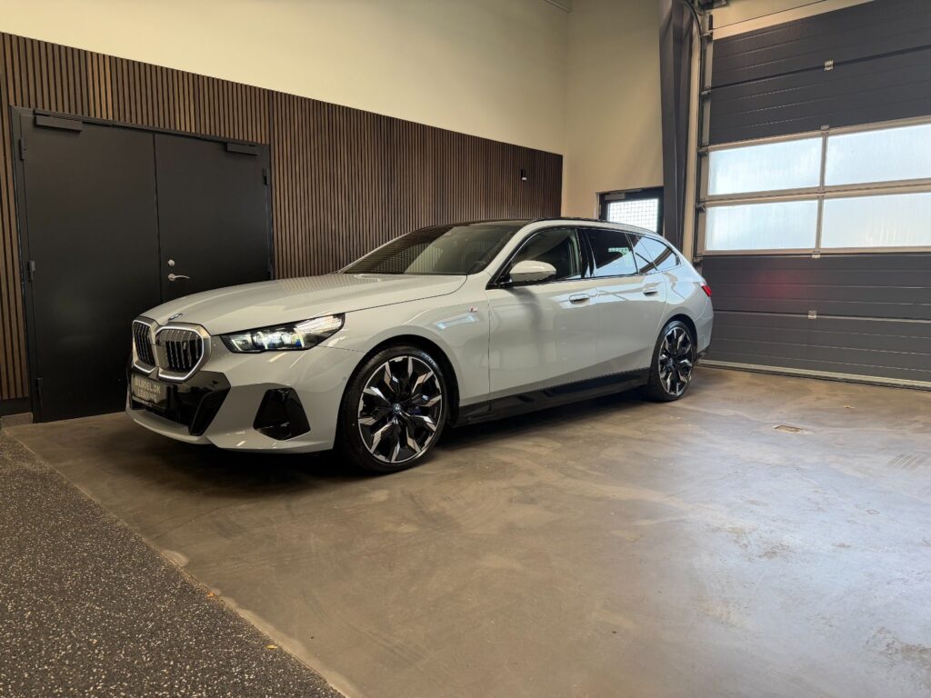 BMW i5
