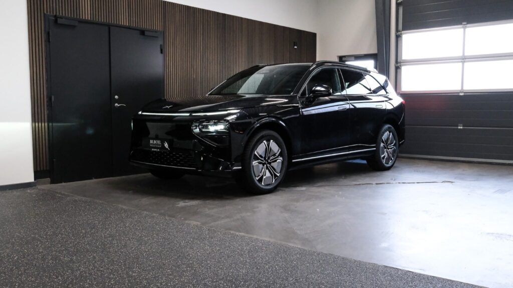 Xpeng G9