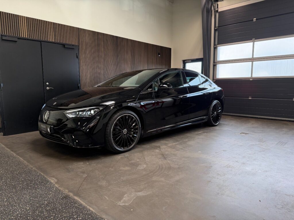 Mercedes EQE350+